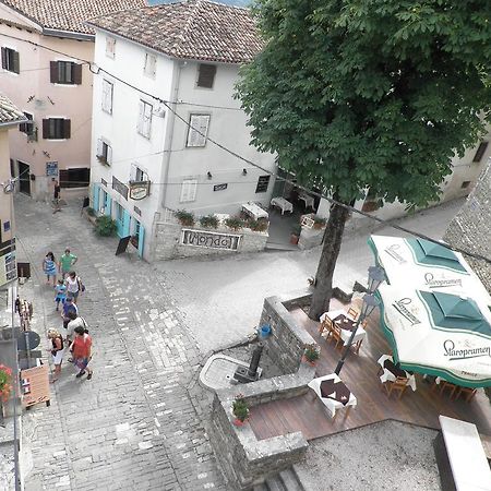 Studio Sijara Apartamento Motovun Habitación foto