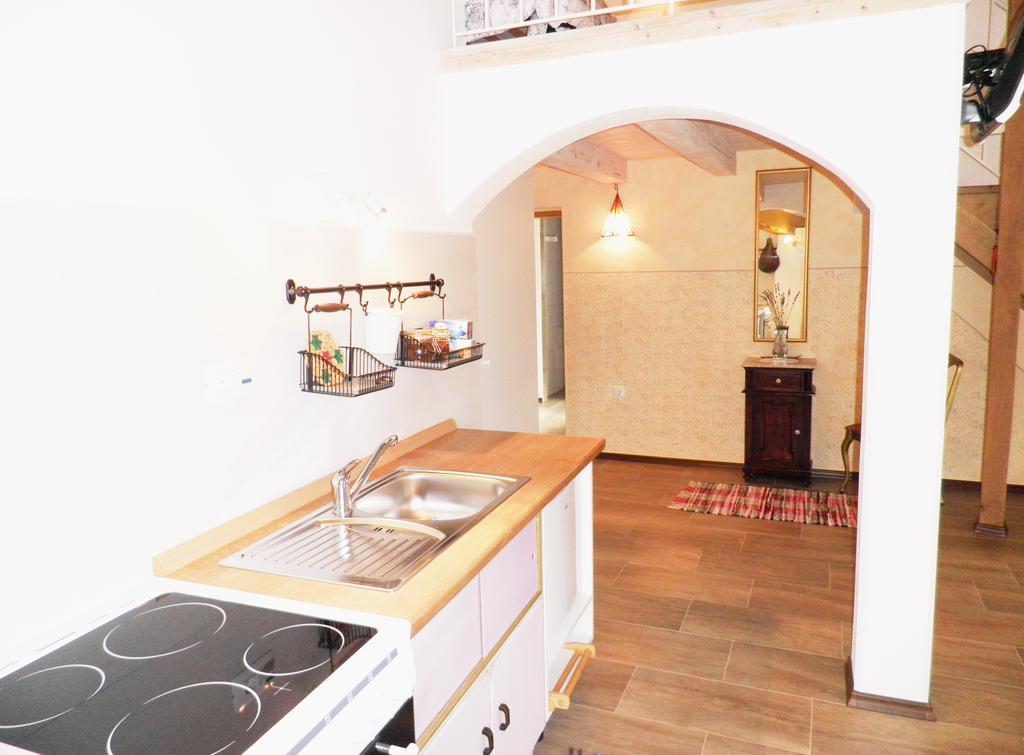 Studio Sijara Apartamento Motovun Habitación foto